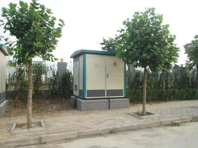 兴和1000KVA欧式箱式变压器